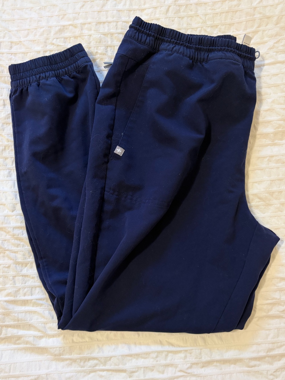 FIGS - size large women’s navy blue scrub pants.
